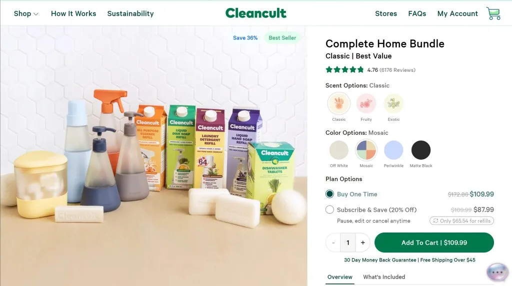 Zrzut ekranu kompletnego pakietu domowego Cleancult z ich witryny eCommerce. Butelki z rozpylaczem i papierowe pojemniki zawierające środki czyszczące, takie jak mydło do prania i mydło do rąk.