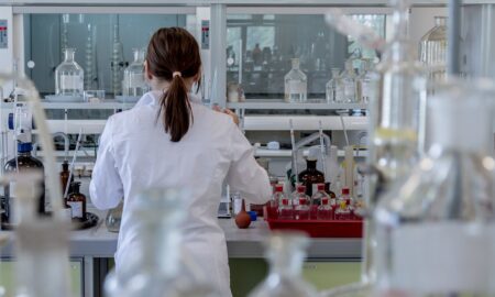 Los beneficios de usar un laboratorio de diagnóstico e investigación en ciencias médicas