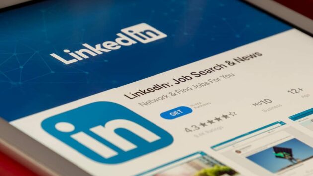 Linkedin-Social-Media-Publicitate-Marketing-Brand