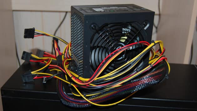 L'alimentatore è il tuo migliore amico quando costruisci un PC da gioco