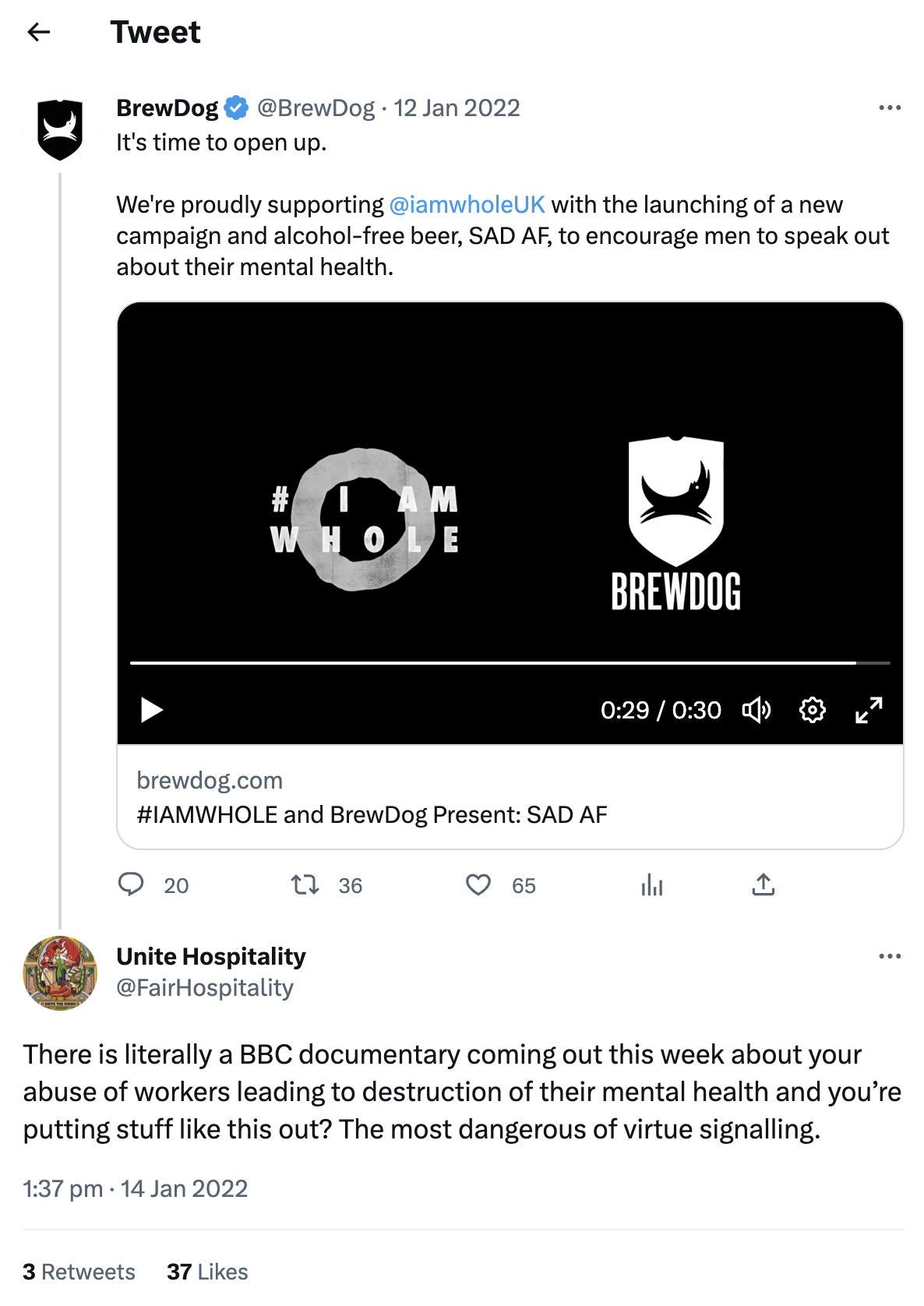 Screenshot che mostra un annuncio di Brewdog sulla collaborazione con un ente di beneficenza per la salute mentale e un utente che risponde per evidenziare un documentario pubblicato sul presunto maltrattamento del personale da parte di Brewdog